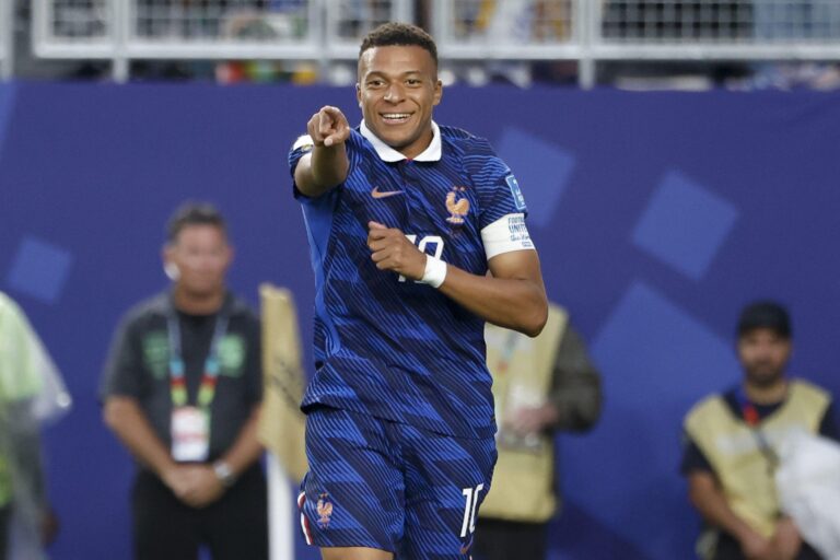 Mbappé Inspires France Past Morocco and Into Third Straight World Cup Semi-Final