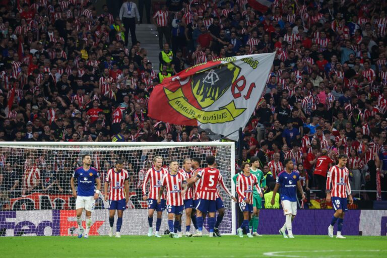 Atletico Madrid Beat 10-Man United, as Winless Run Reaches Five