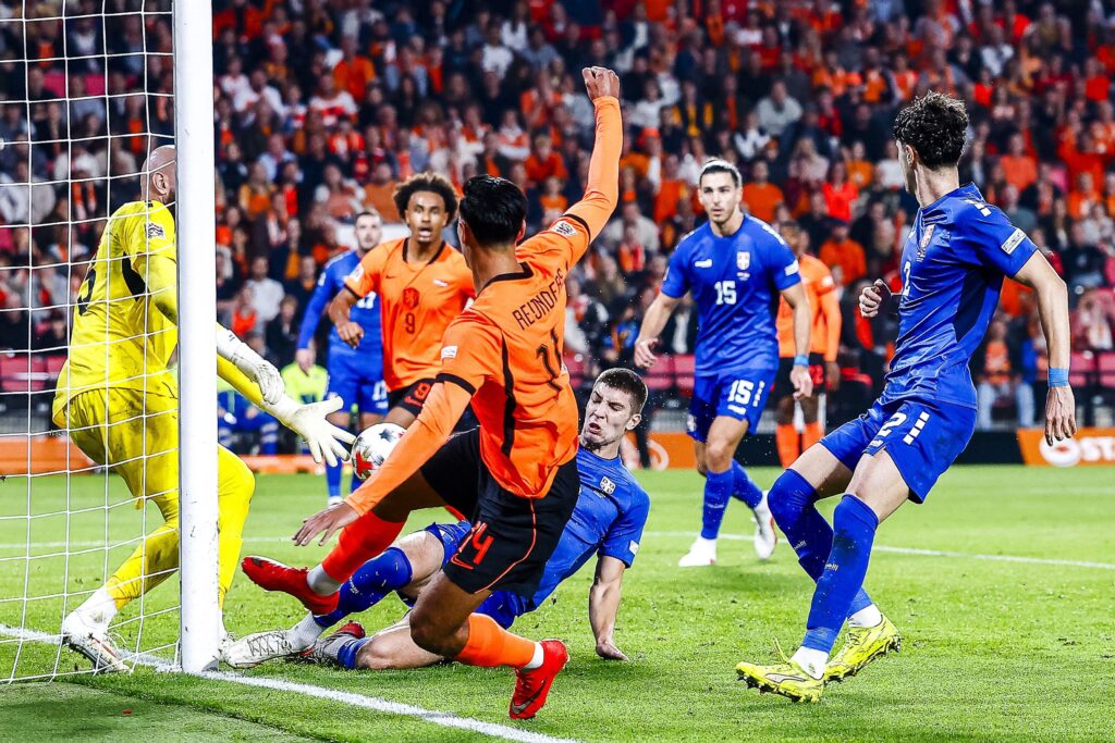 Netherlands 2–1 Serbia: Zirkzee Winner Sends Dutch Top
